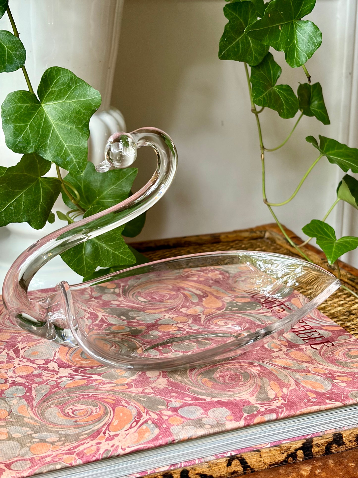 Vintage Duncan Miller Glass Swan Bowl