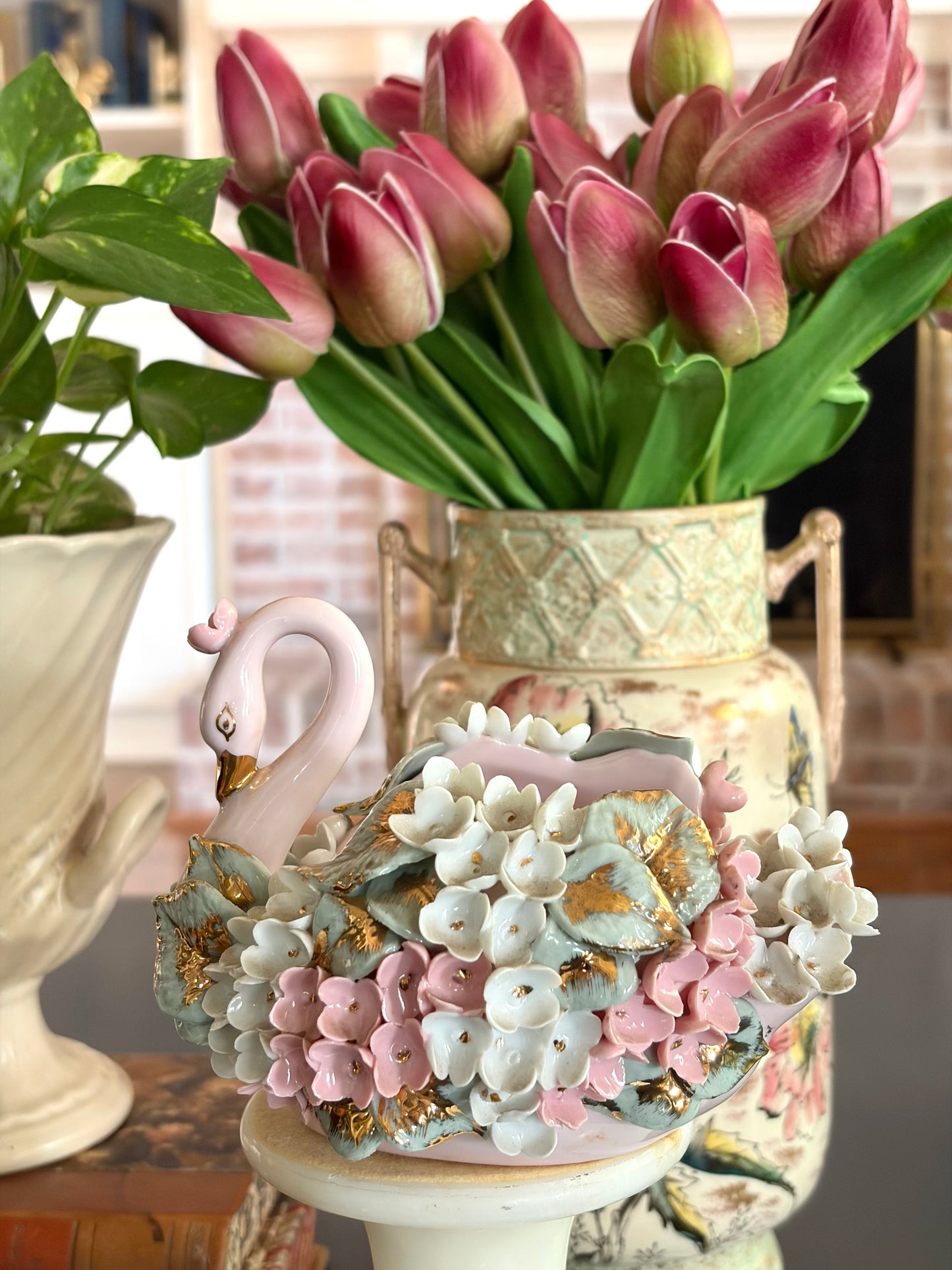 Vintage Pink Floral Swan