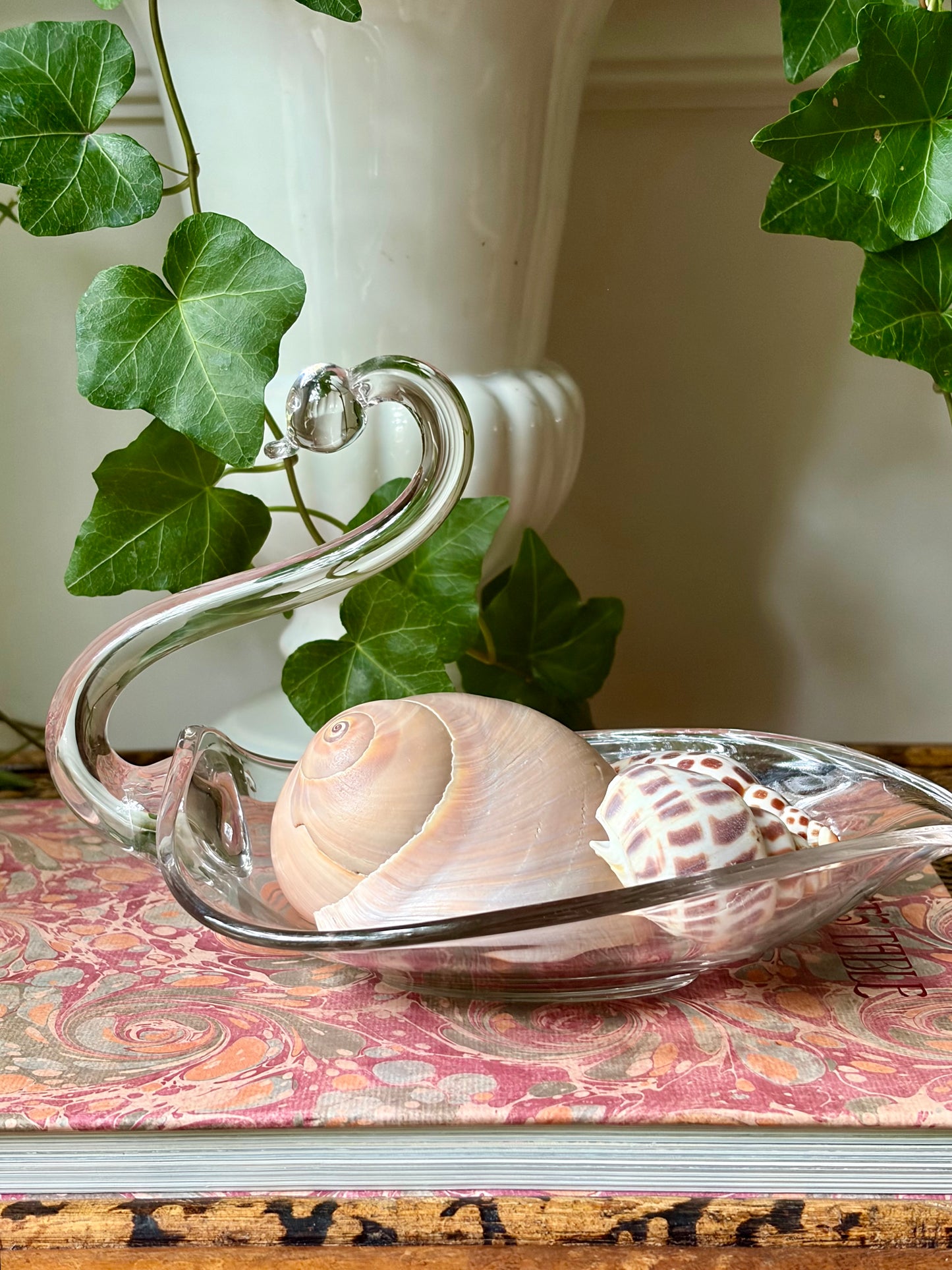 Vintage Duncan Miller Glass Swan Bowl