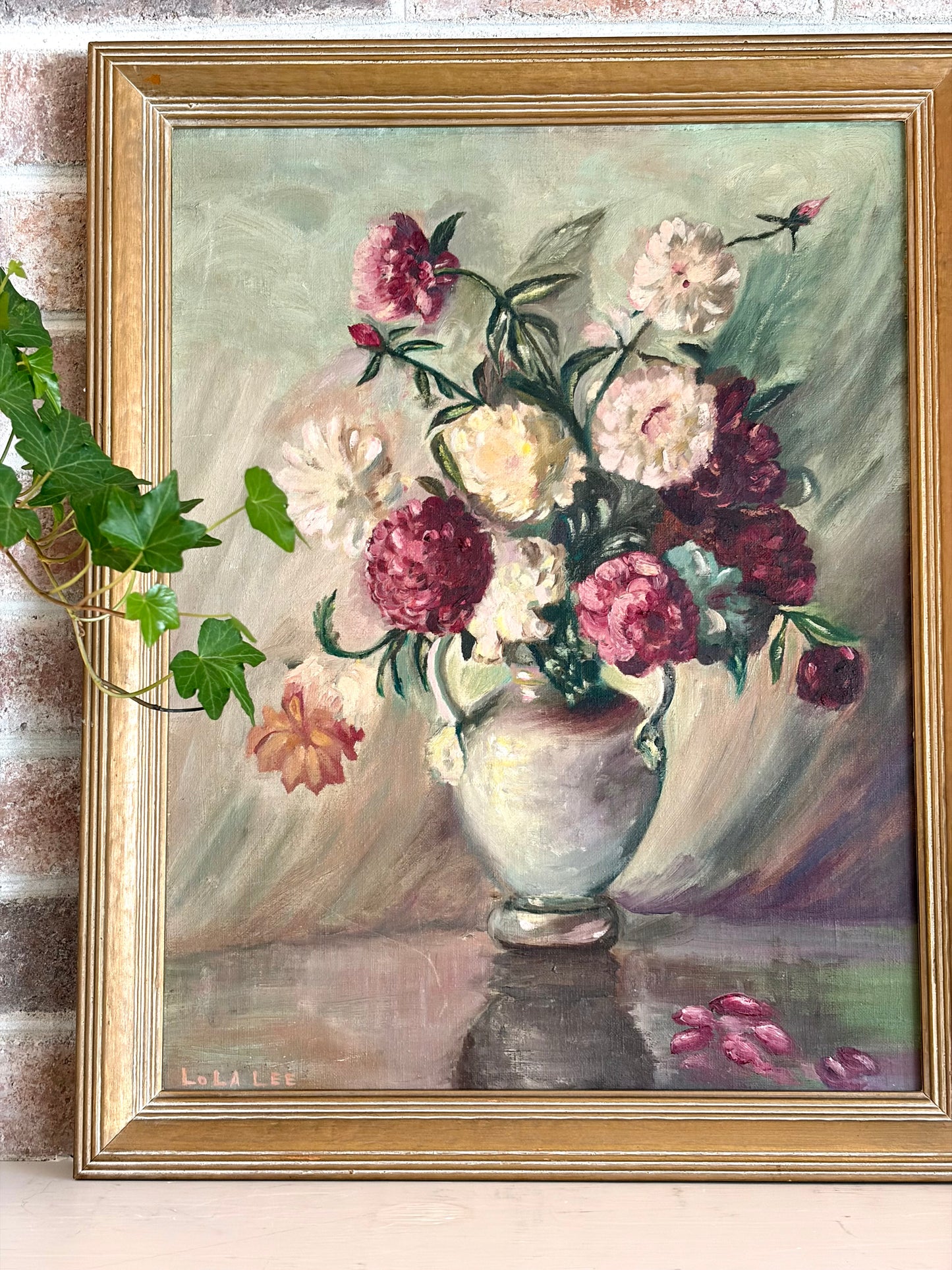 Vintage 1940s Floral Oil Painting