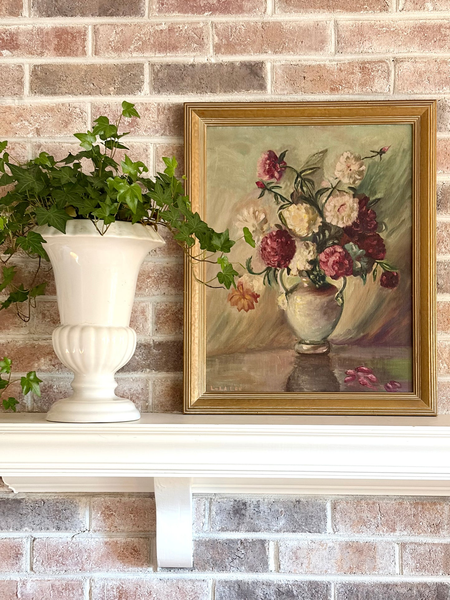 Vintage 1940s Floral Oil Painting