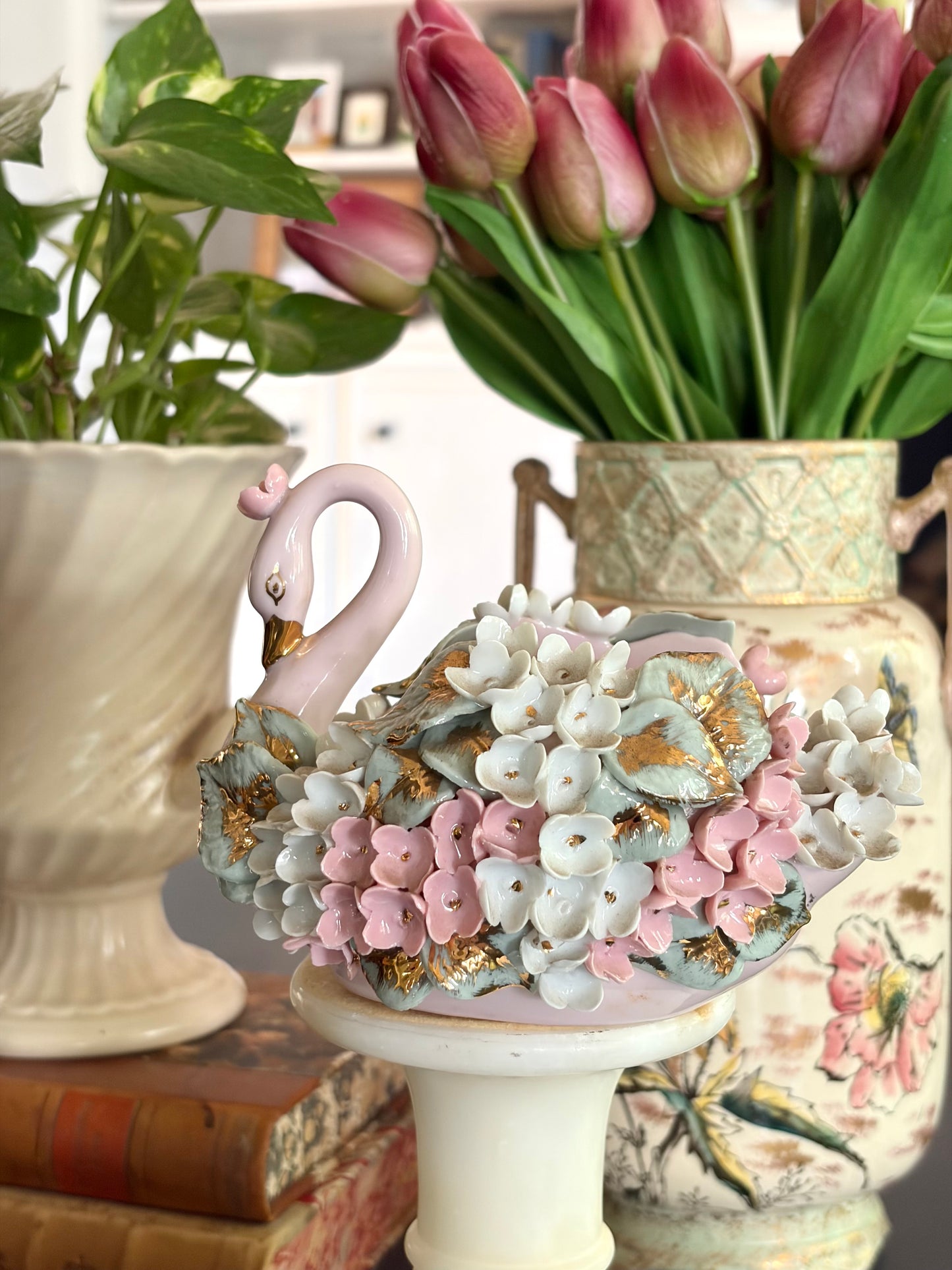 Vintage Pink Floral Swan