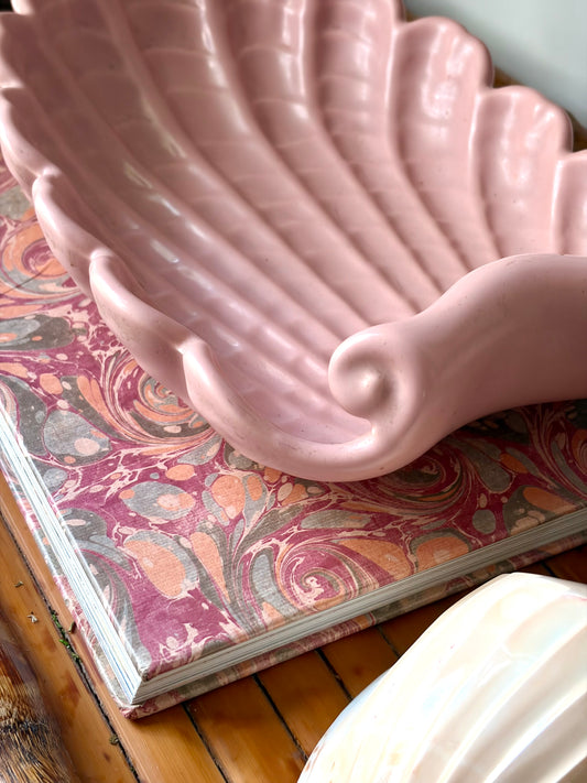Vintage Pink Abingdon Shell Dish