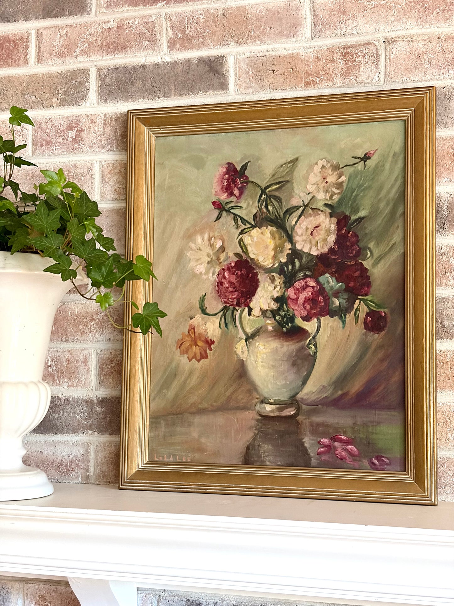 Vintage 1940s Floral Oil Painting